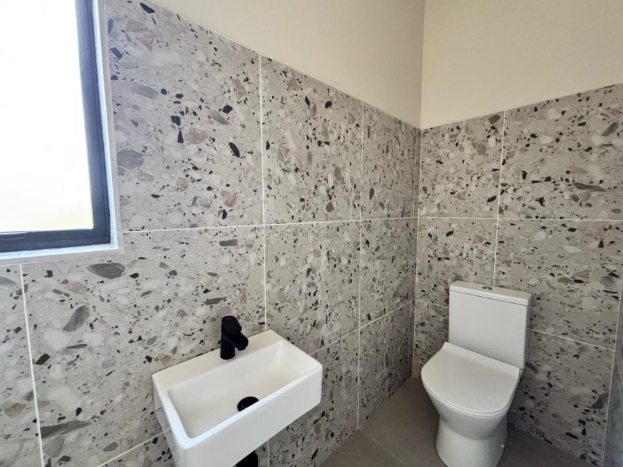 3 Bedroom Property for Sale in Helderzicht Eco Estate North West